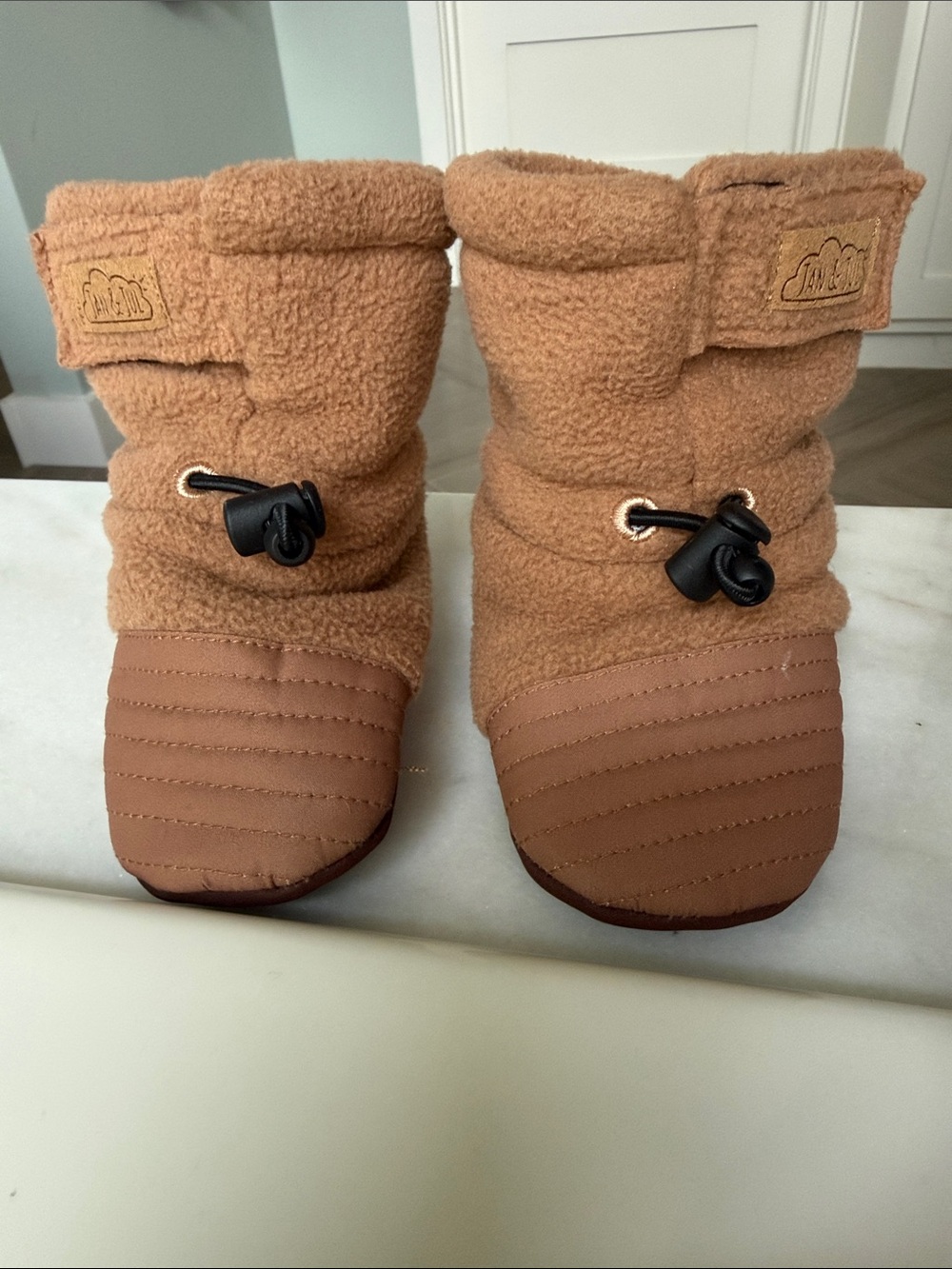 Jan & Jul 12-18 mo fleece booties brown bear